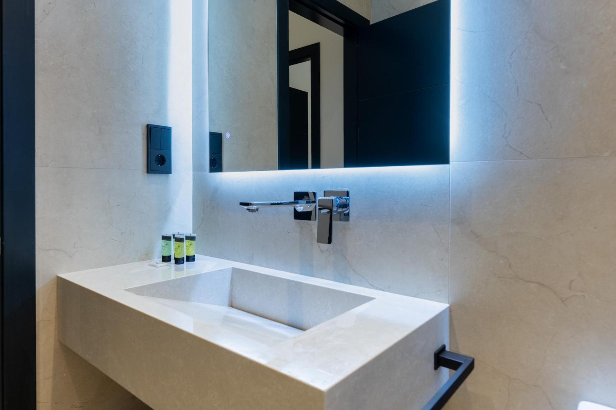 New Design Apartment - Private Patio - Gallos 2 Sevilla Exterior foto